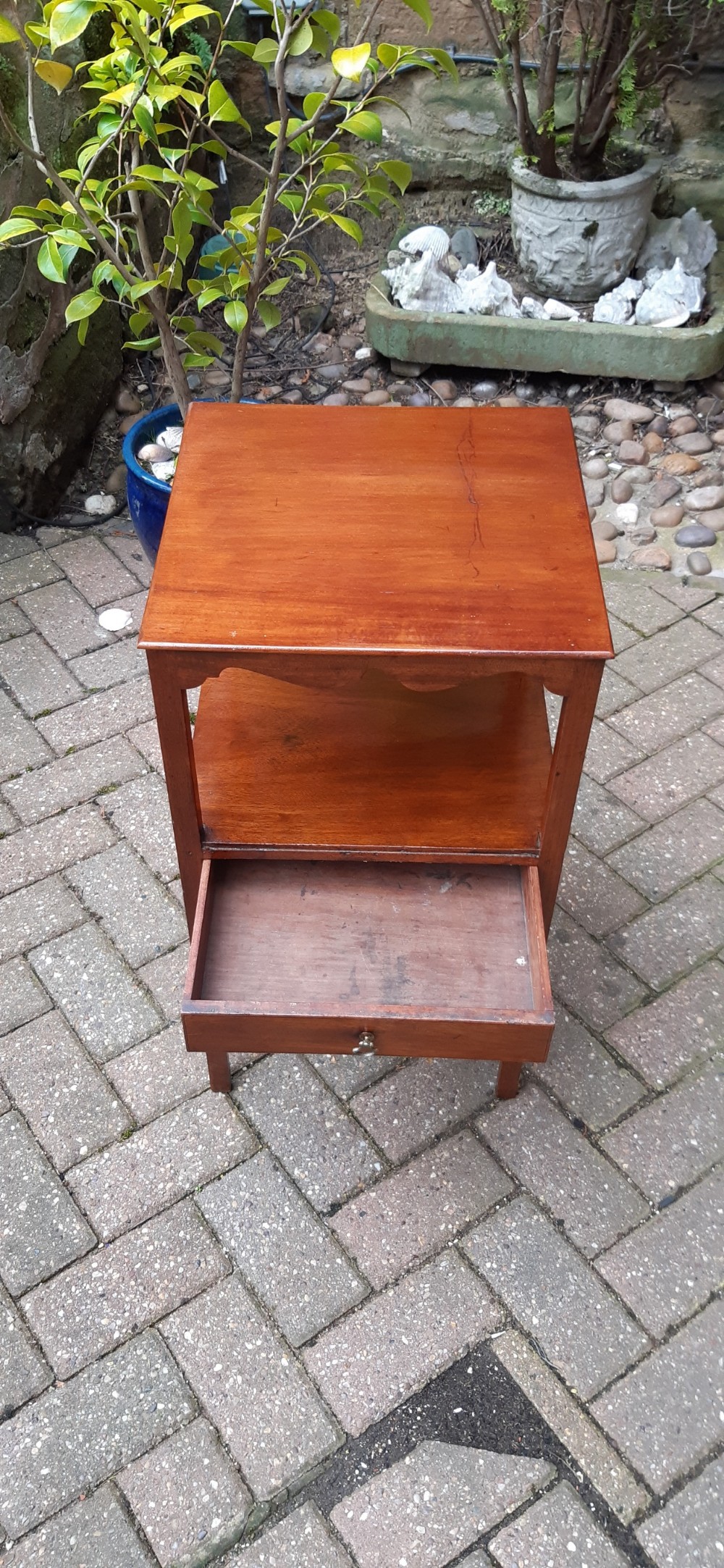 Small Georgian mahogany bedside table  View III