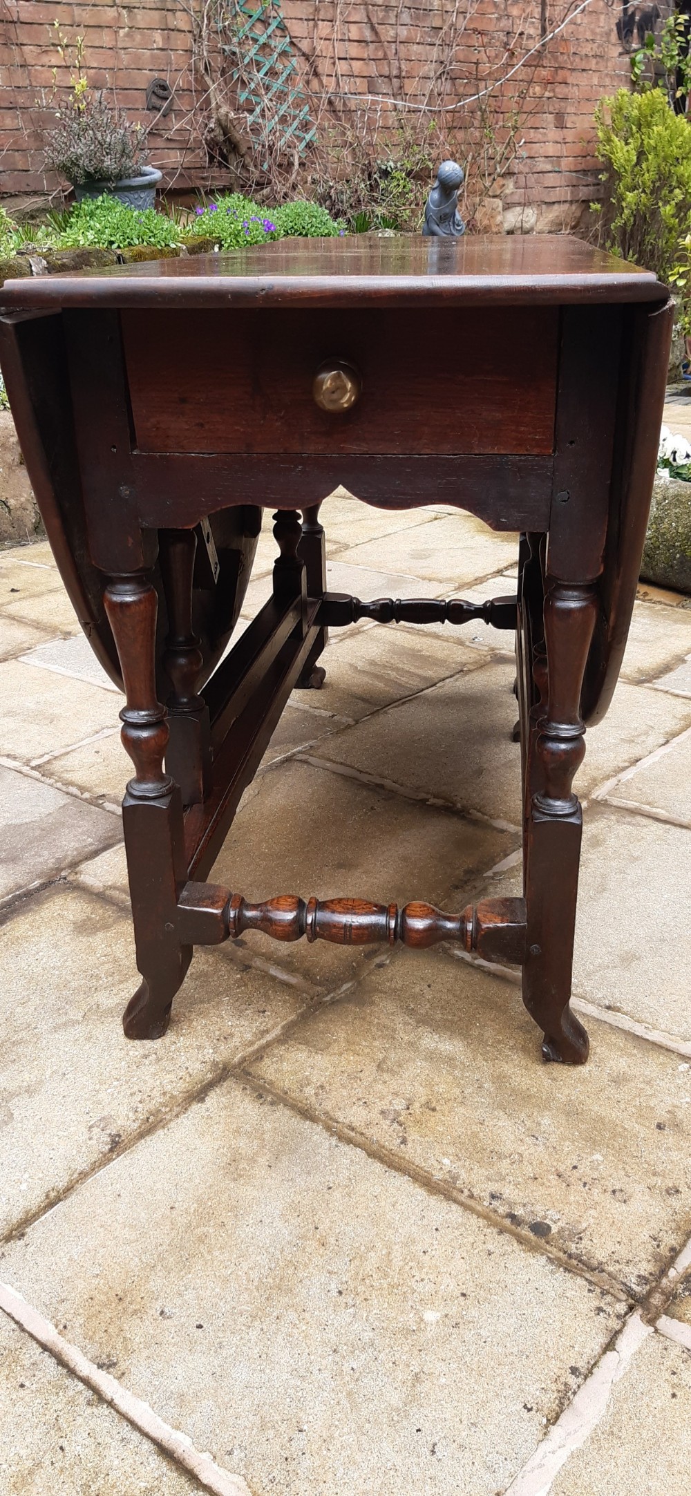 Super late 17th c oak dining table  View VII