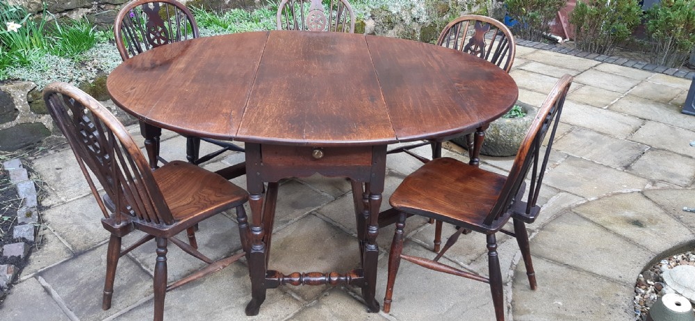 Super late 17th c oak dining table  View IX