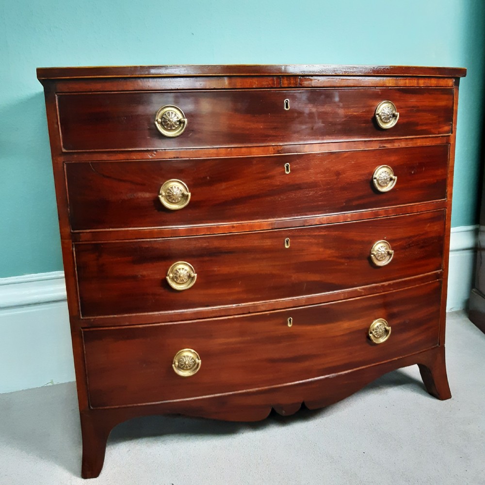 Superb small mahogany bow front chest  of drawers  View III
