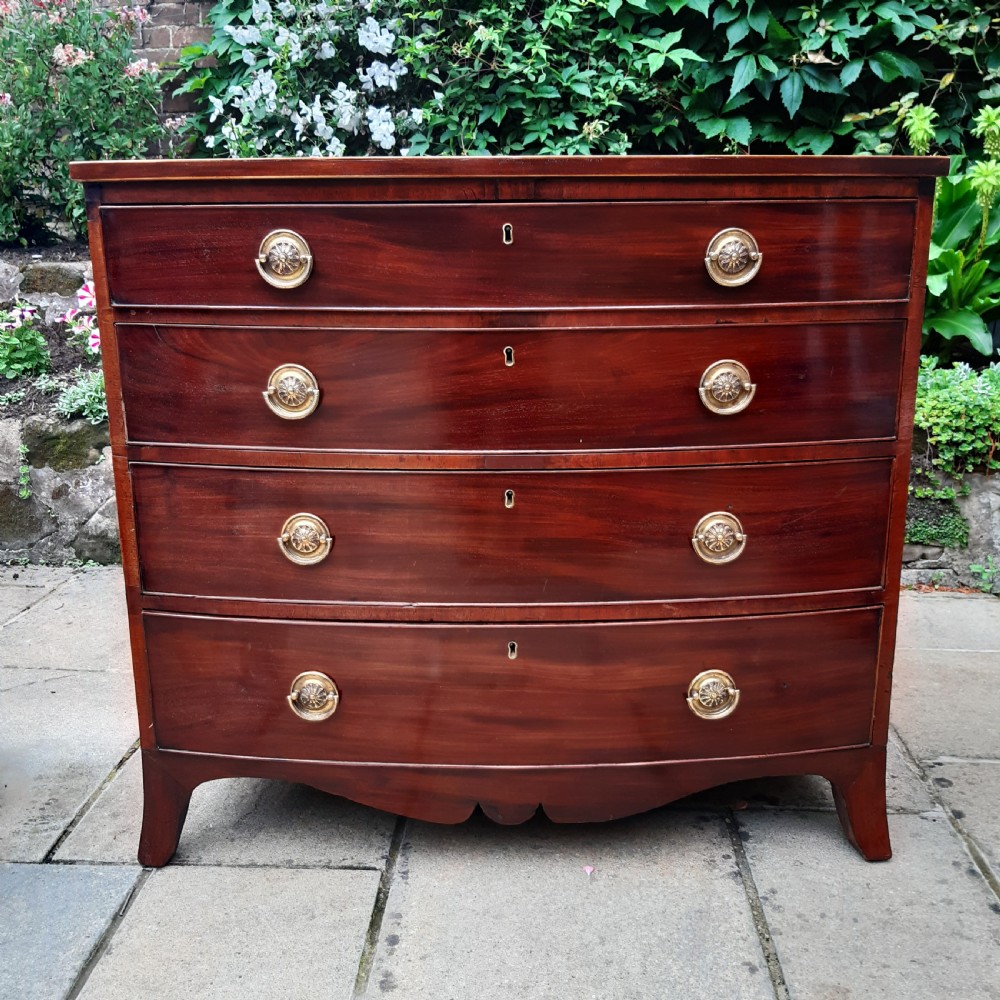 Superb small mahogany bow front chest  of drawers  View VII