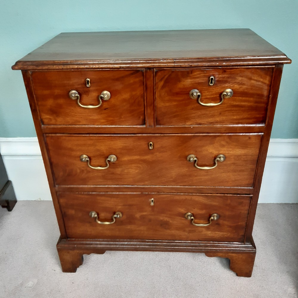 Rare Small Georgian chest  of drawers