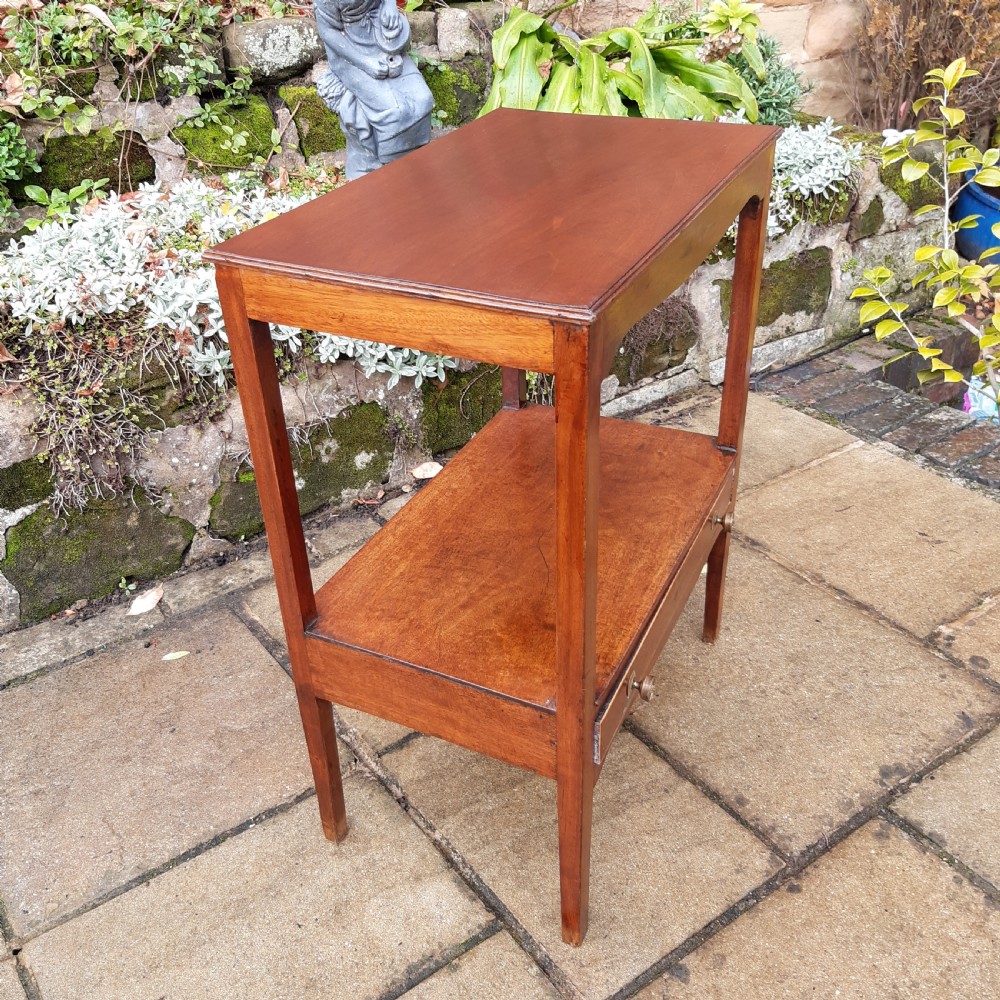 Small, late Georgian, mahogany side table View IV