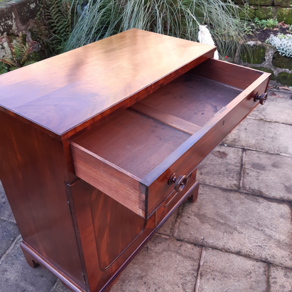 Regency side cabinet chiffonier View VIII
