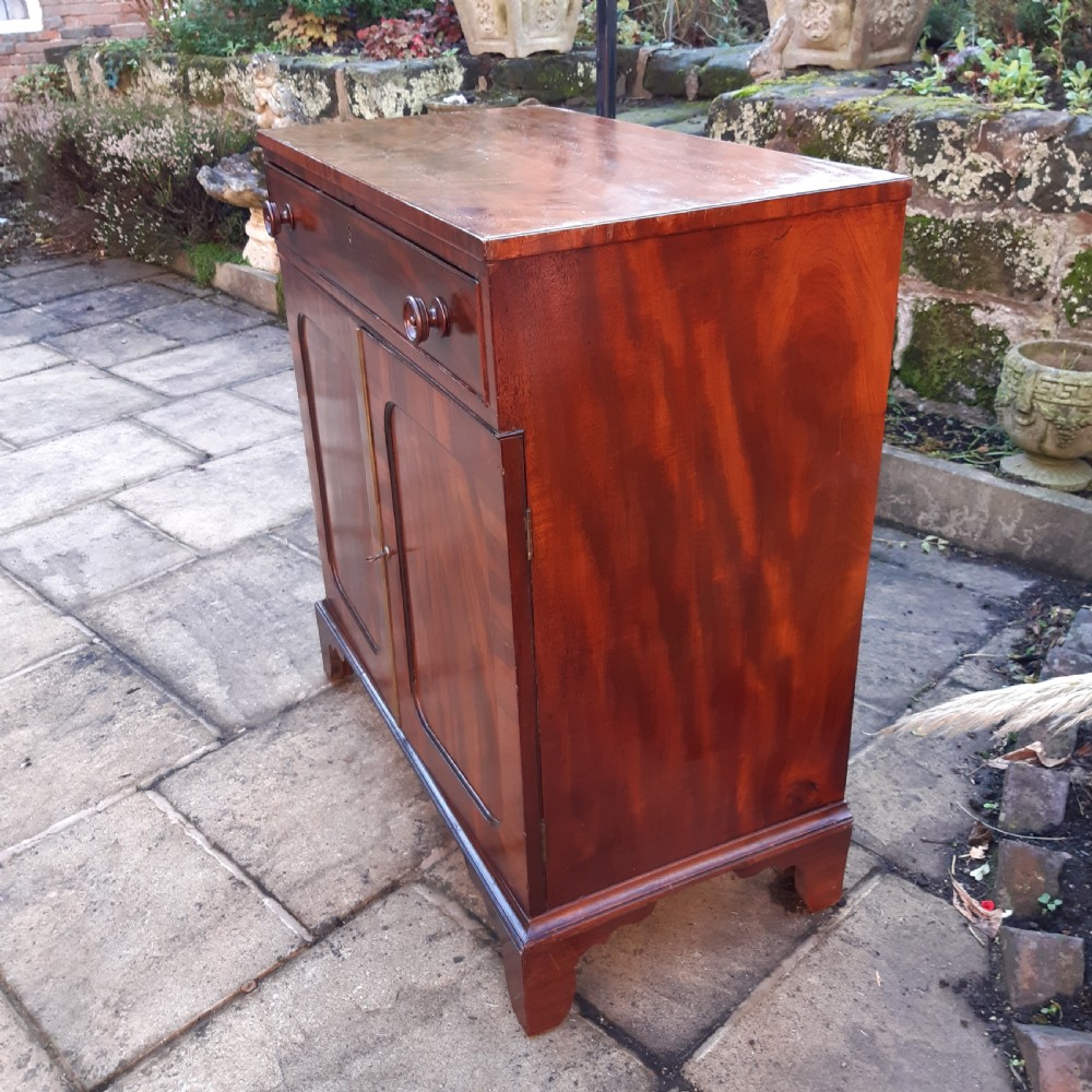 Regency side cabinet chiffonier View X