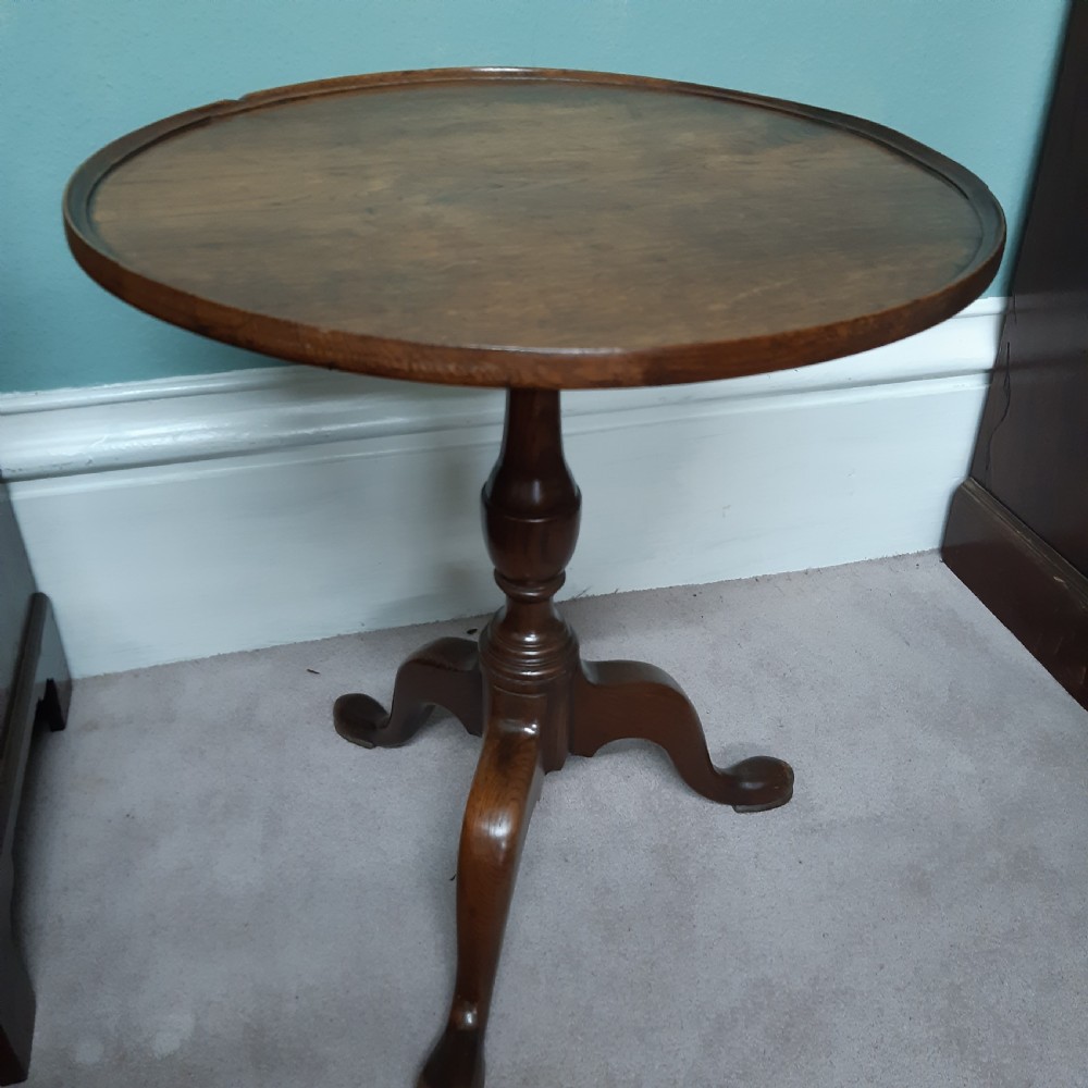 Small oak tripod table View V