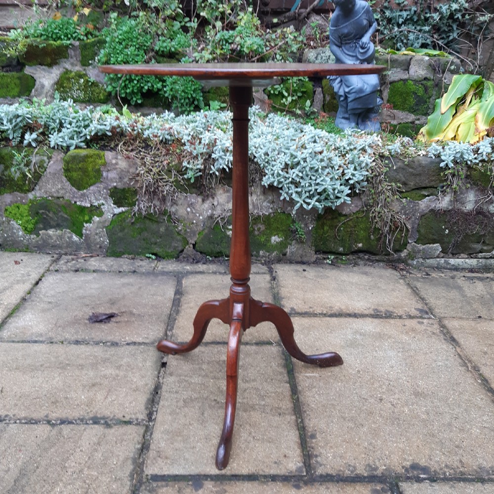 Georgian mahogany oval wine lamp table View VI