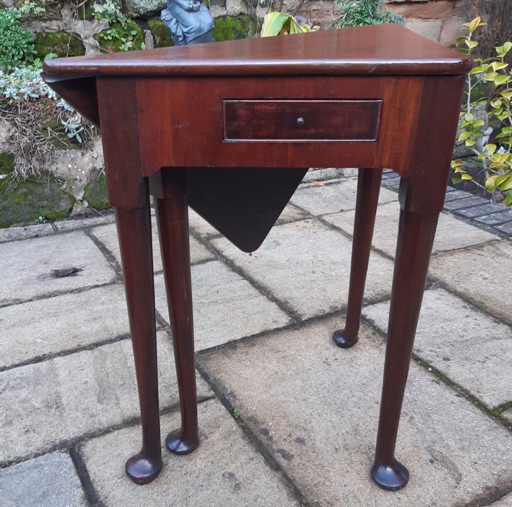 A rare, small, Georgian envelope  table View VI