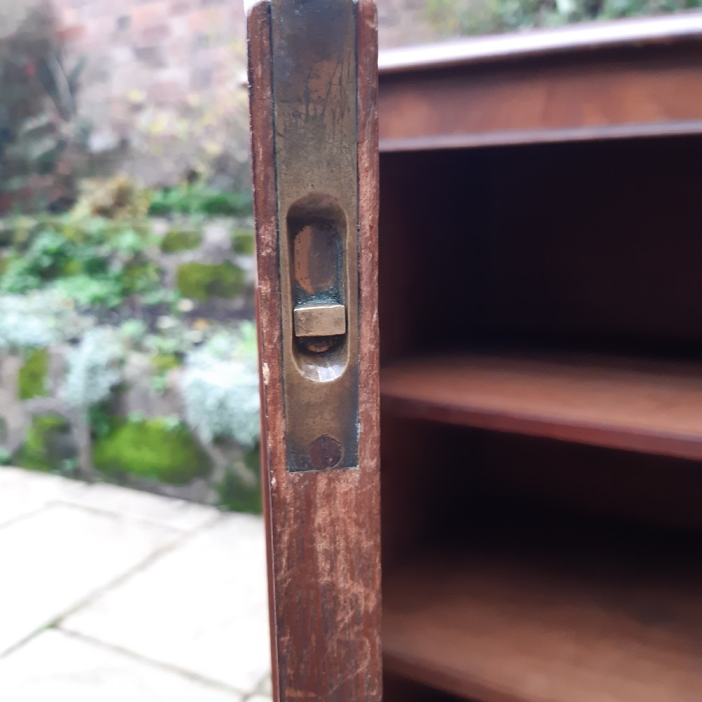 Georgian mahogany side cabinet  View VII