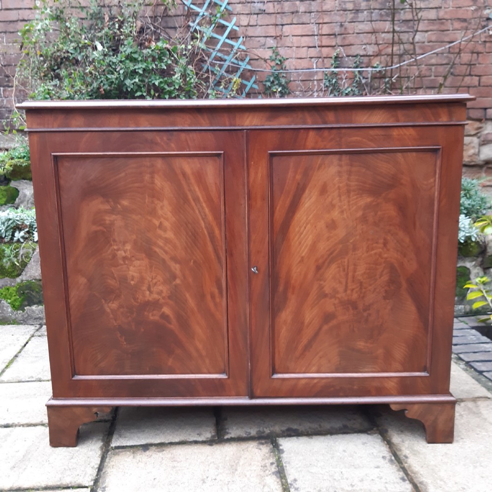 Georgian mahogany side cabinet  View VIII