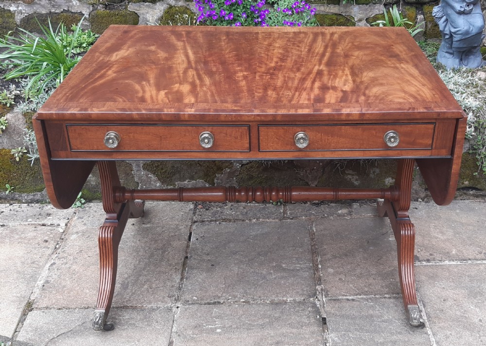 Beautiful Georgian sofa table View XXI