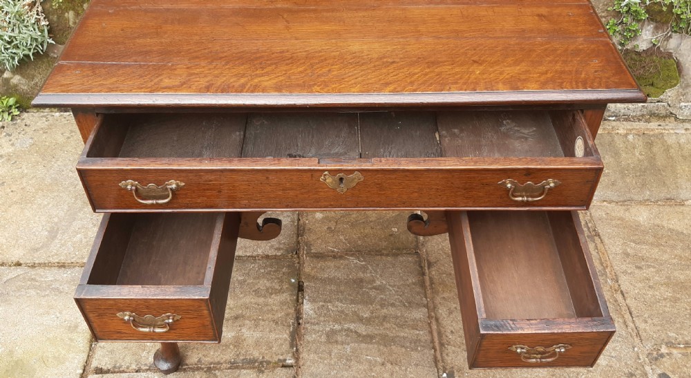 Georgian 18th century oak lowboy side table View IV