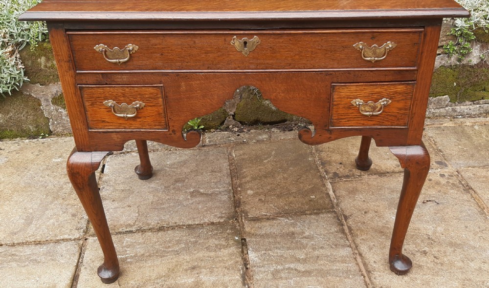 Georgian 18th century oak lowboy side table View IX