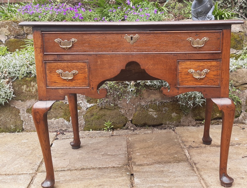 Georgian 18th century oak lowboy side table View X