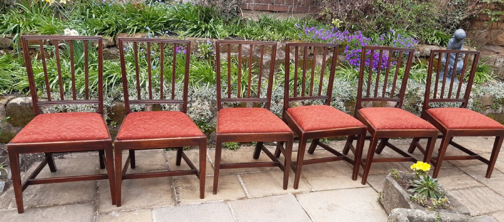 Set of 6 mahogany Georgian dining chairs 