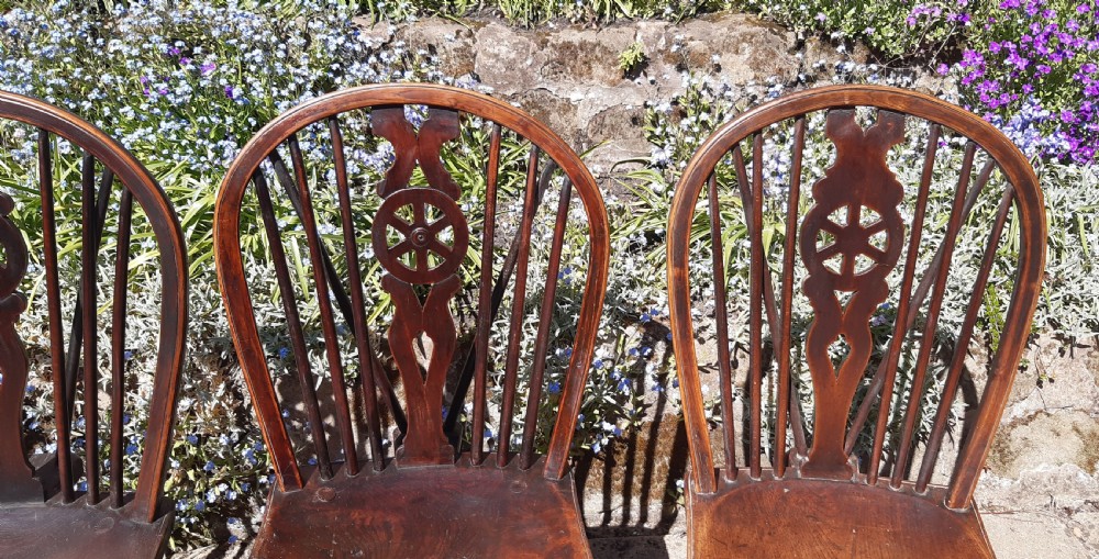 4 wheelback Windsor chairs View III