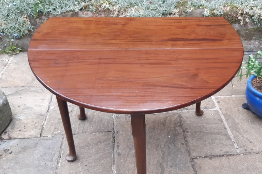 Georgian mahogany dropleaf table  View III
