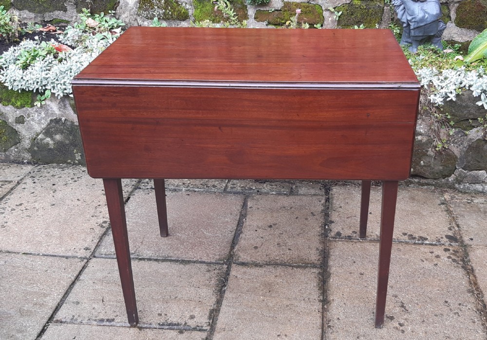 Georgian pembroke  table View V