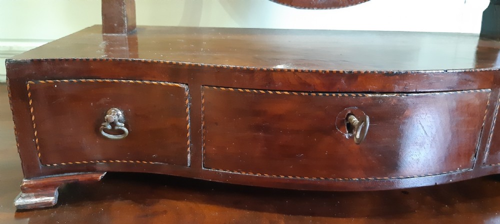 Georgian mahogany serpentine mahogany toilet or dressing  View VI