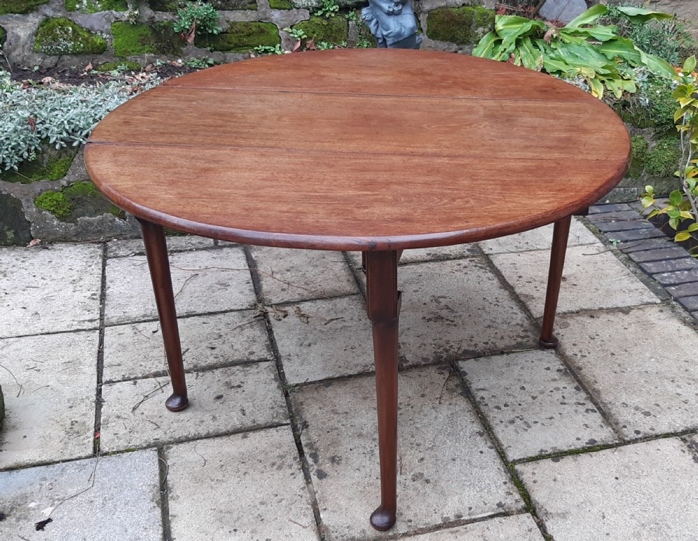 Georgian mahogany drop leaf dining table View IV