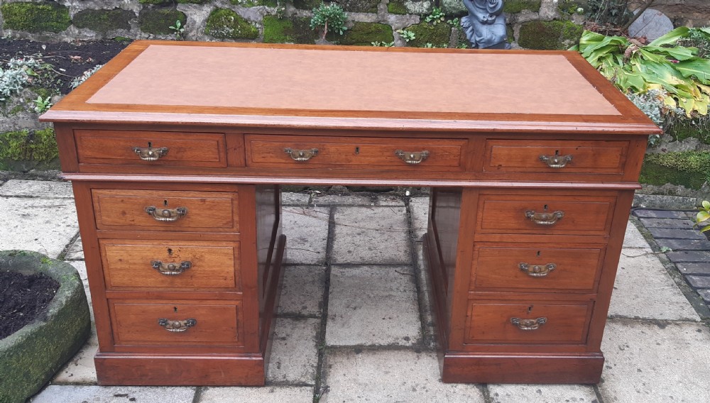 Edwardian walnut desk 4' 6