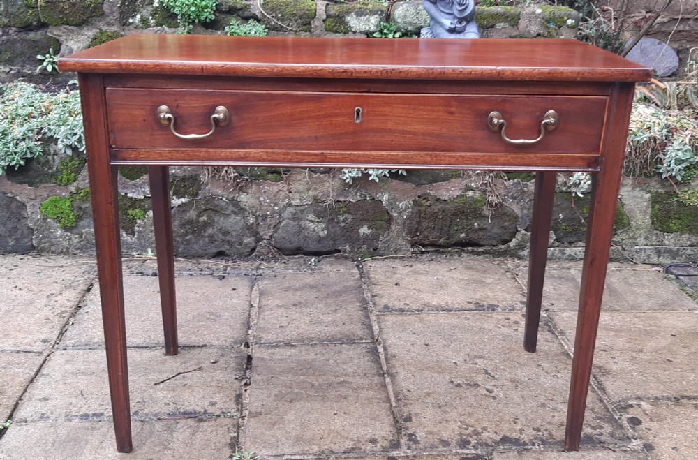 Georgian mahogany side table