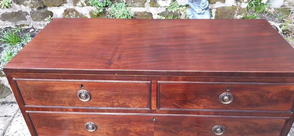 Georgian mahogany chest of drawers View V