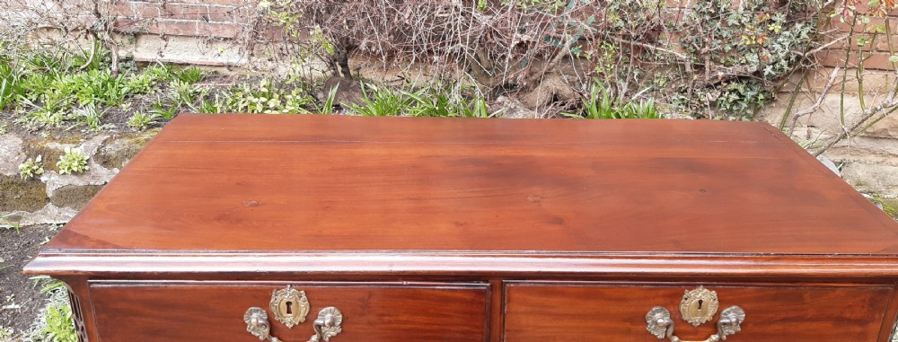 A rare sized Georgian chest on chest  View VI