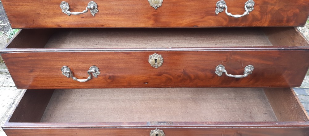 A rare sized Georgian chest on chest  View IX