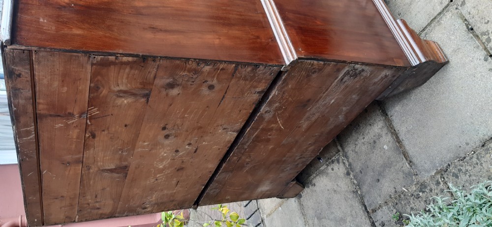 A rare sized Georgian chest on chest  View XIV