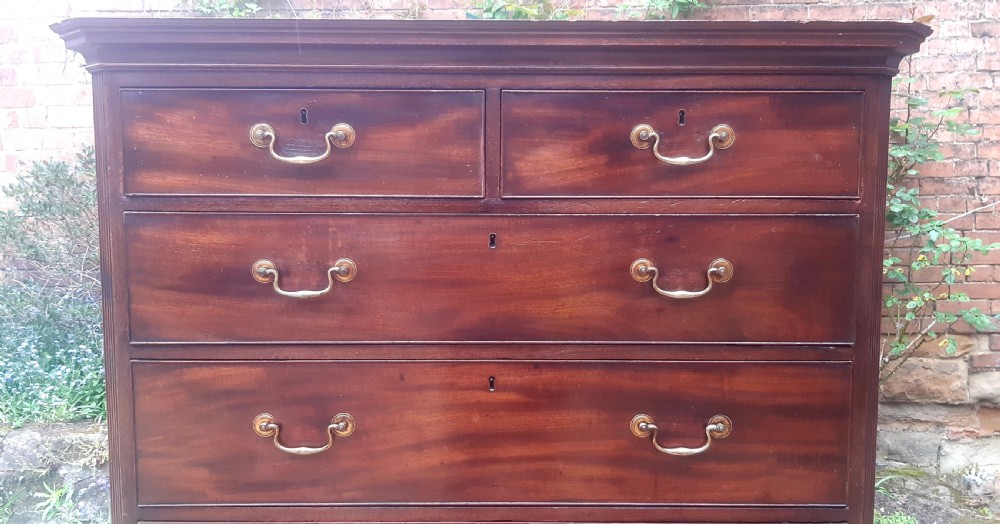 Lovely Georgian mahogany tallboy chest on chest View V