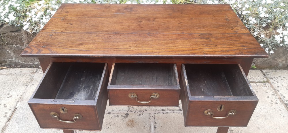 18th century oak lowboy  View VIII