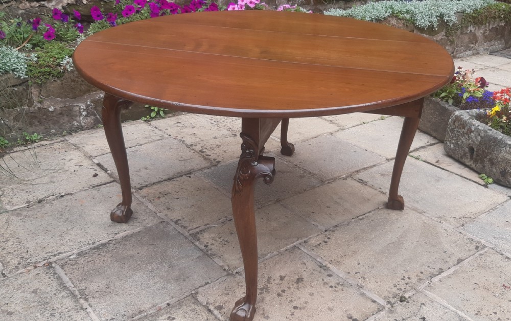 Superb Georgian drop leaf table  View II