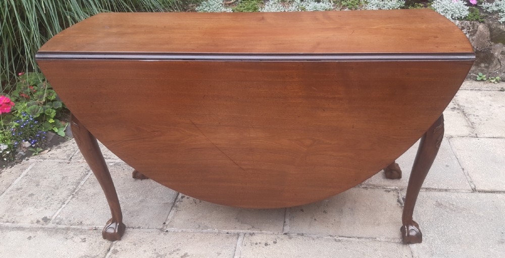 Superb Georgian drop leaf table  View XI