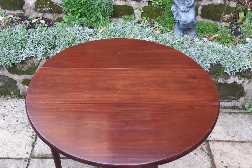 Small drop leaf table Georgian  View V