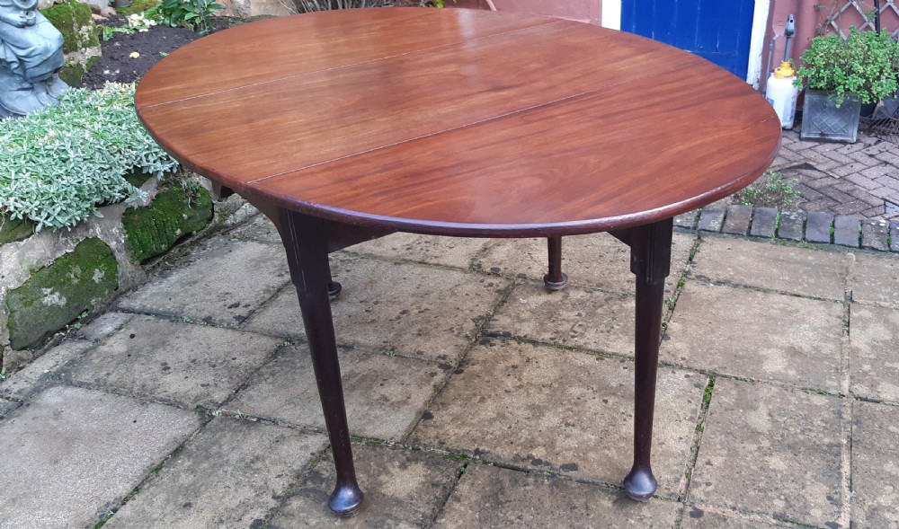 Georgian mahogany drop leaf dining table  View VII