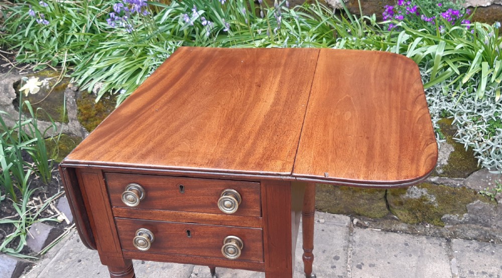 Small lamp pembroke table Regency mahogany  View XII