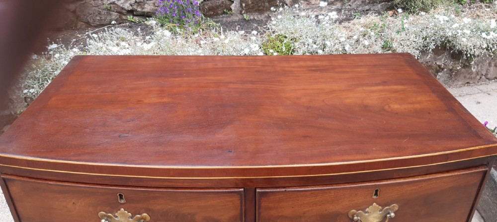Small bow fronted chest of drawers  View IV