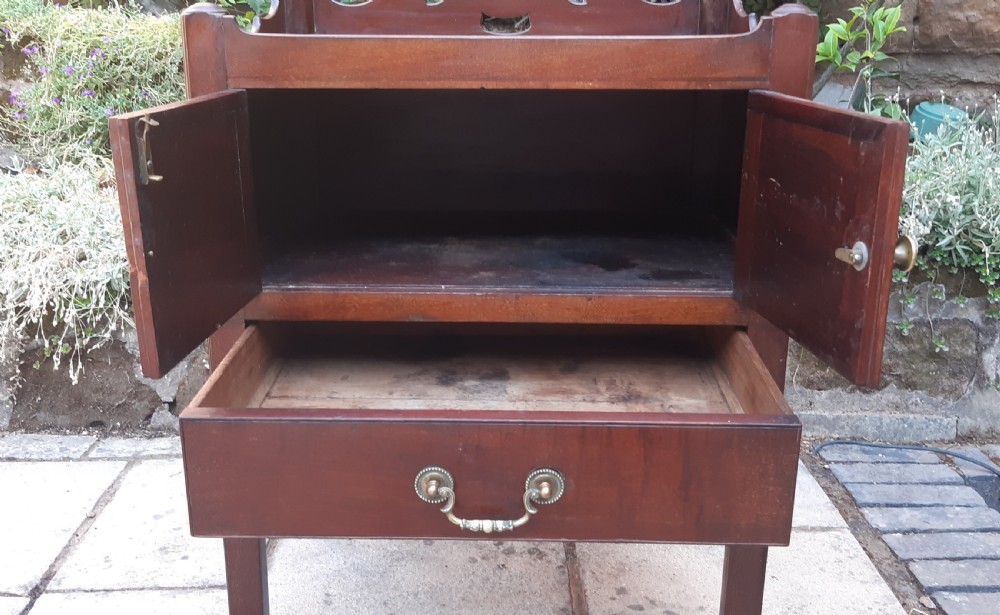 Bedside cupboard commode Georgian  View VIII