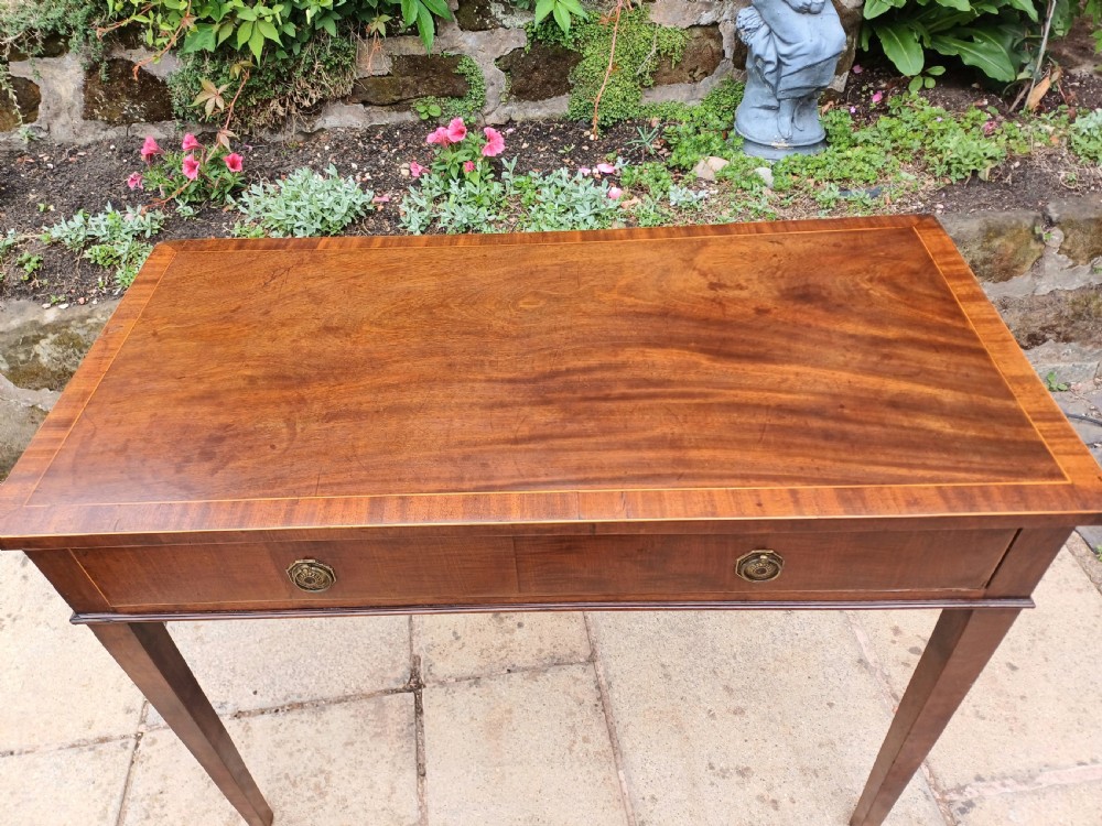 Super Georgian mahogany side table  View II