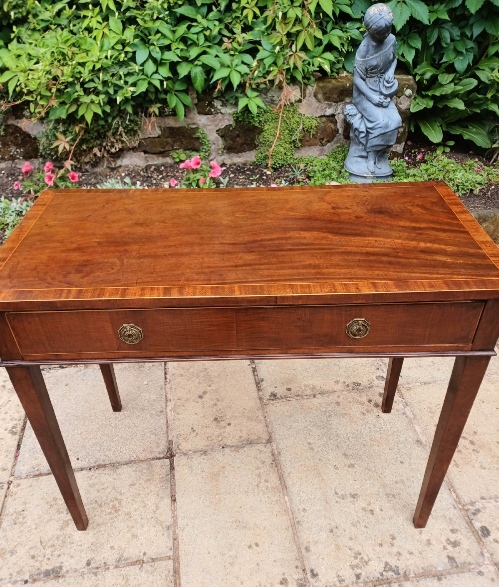 Super Georgian mahogany side table  View III
