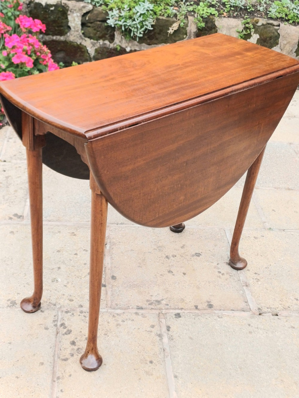 Small mahogany dining table drop leaf 19th century 