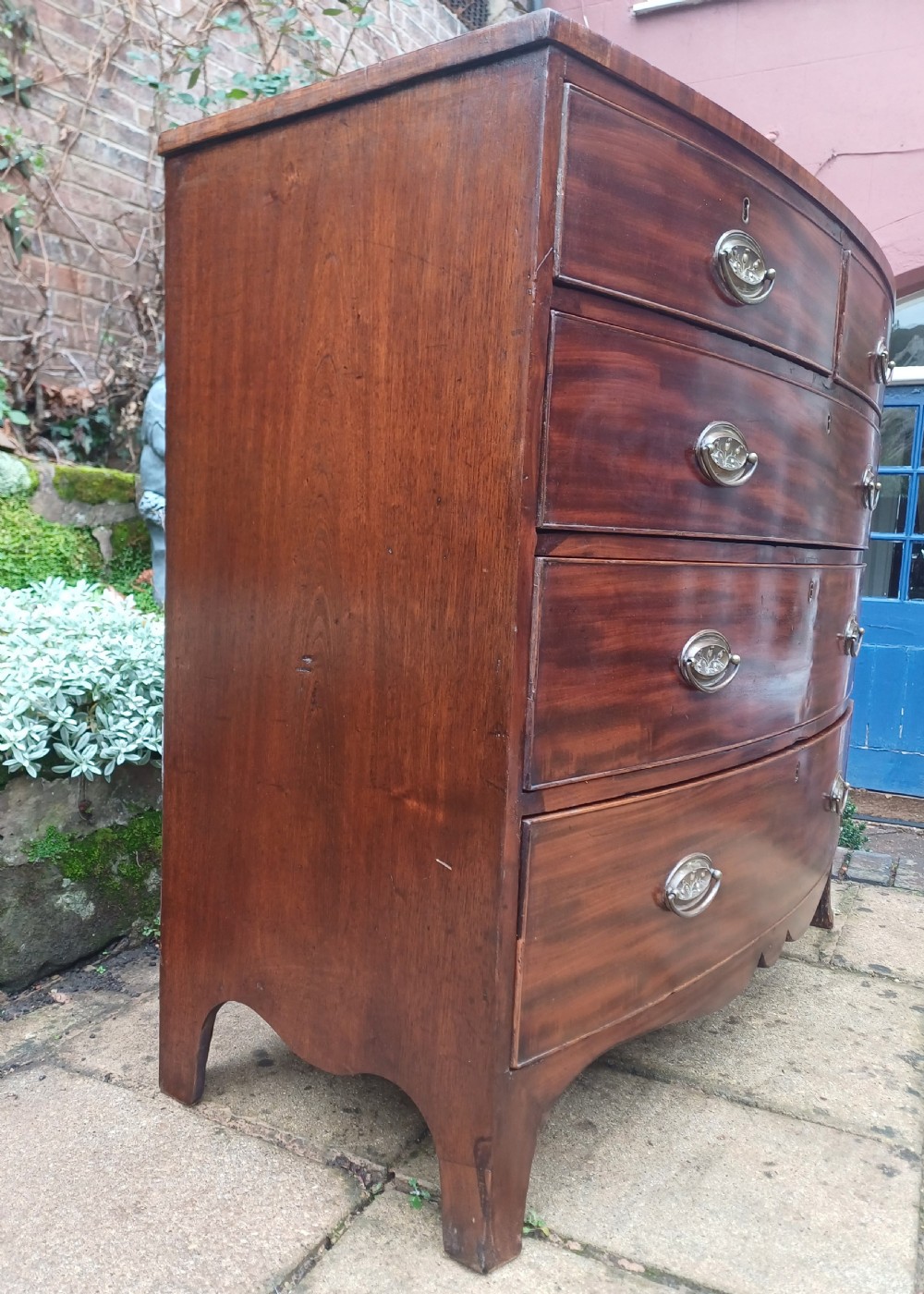 Mahogany bow fronted chest of drawers View IV