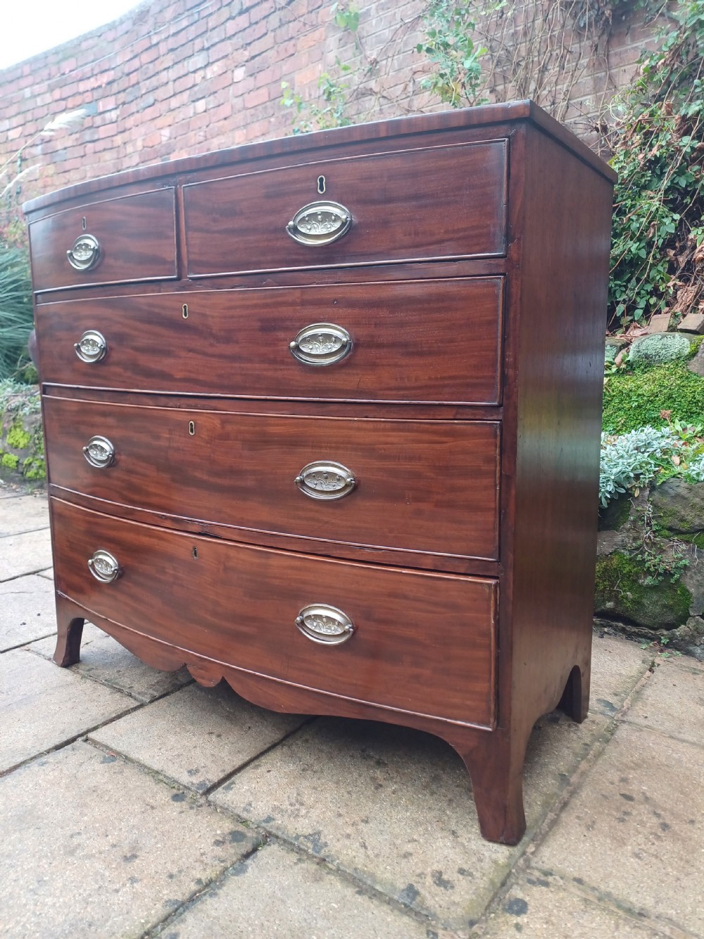 Mahogany bow fronted chest of drawers View X