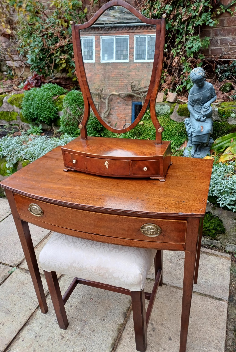 Georgian mahogany side table dressing table bow front  View IX