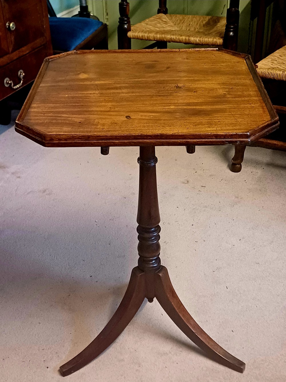 Mahogany tripod table