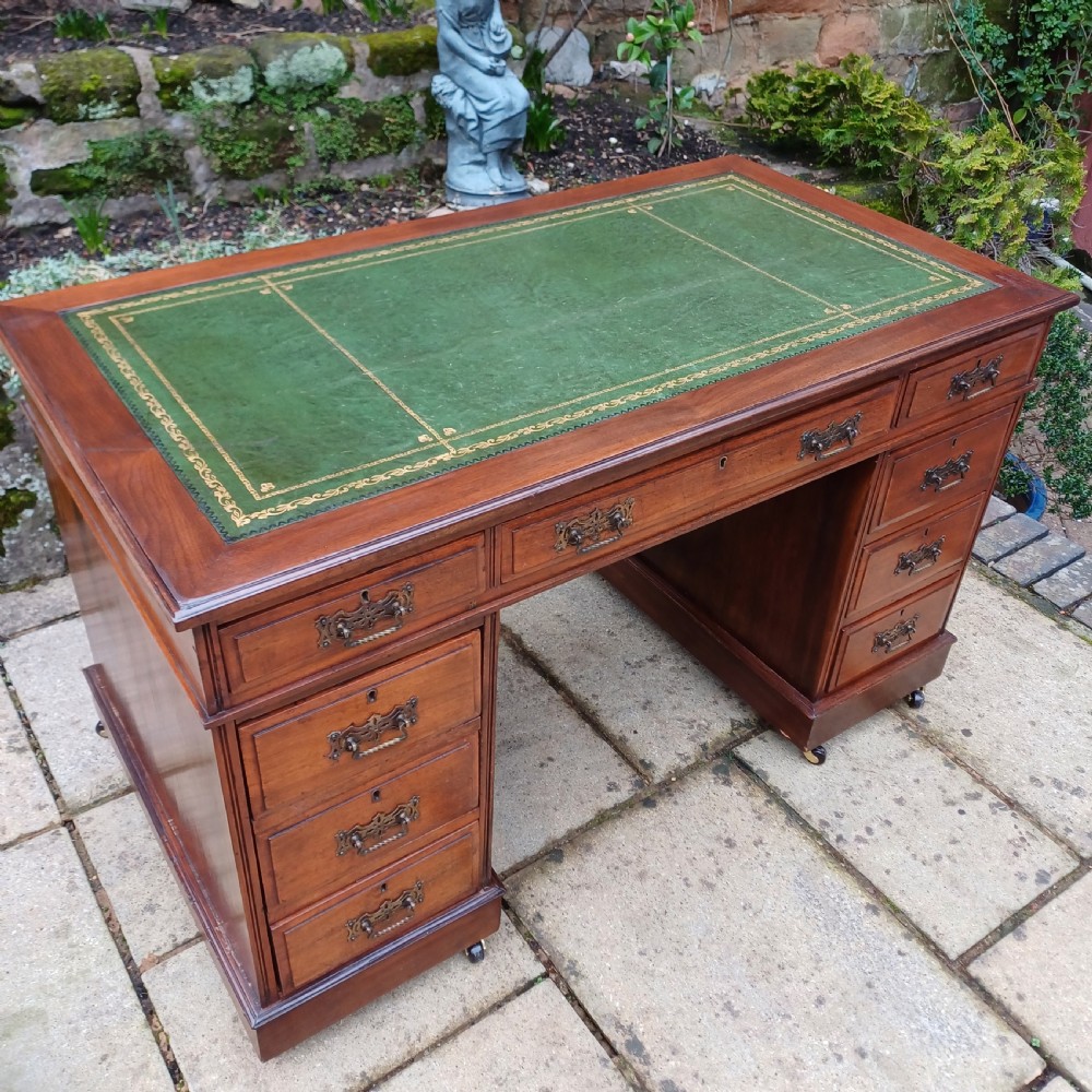 Victorian mahogany pedestal desk  View IV