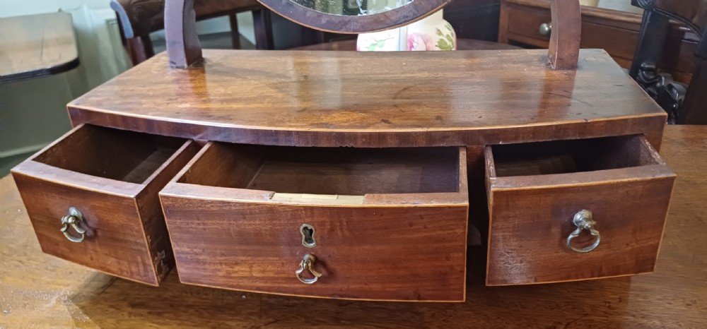 GEORGIAN mahogany toilet or dressing table mirror View V