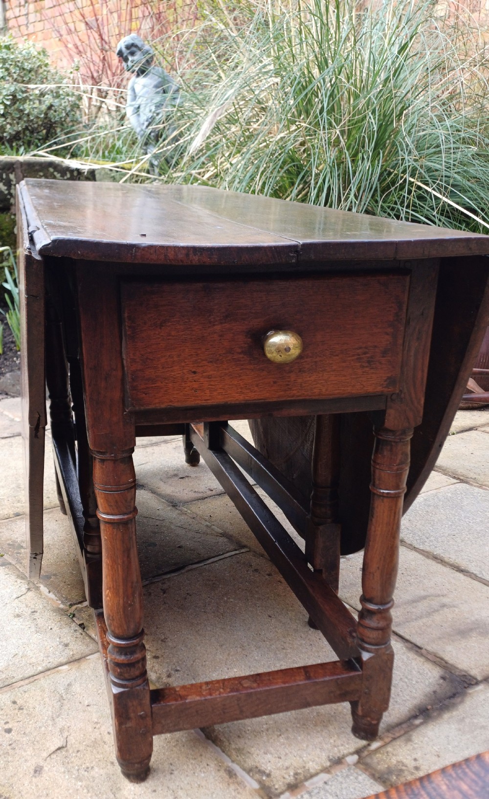 Large oak gateleg dining table 17th century  View VII