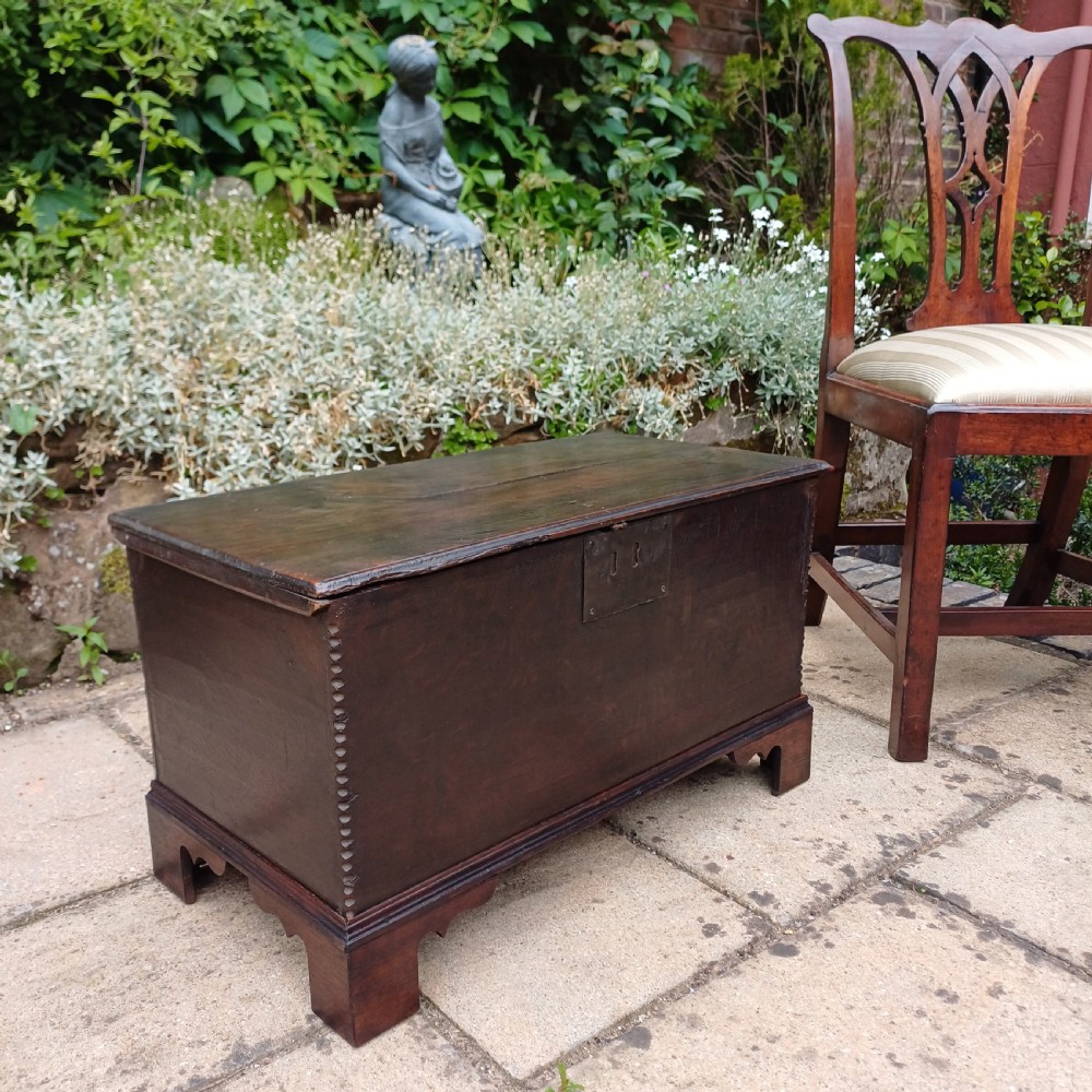 Very small oak coffer 17th century 
